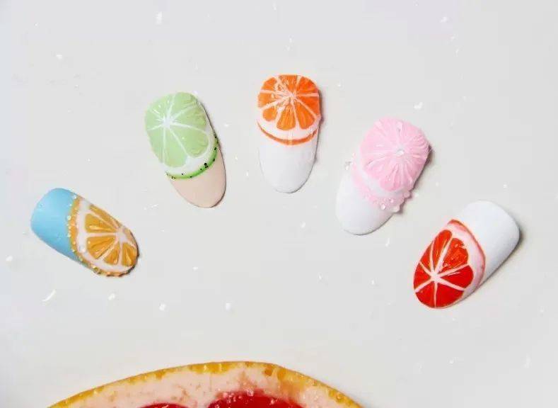 指尖|潮流美甲，藏在指尖的优雅艺术