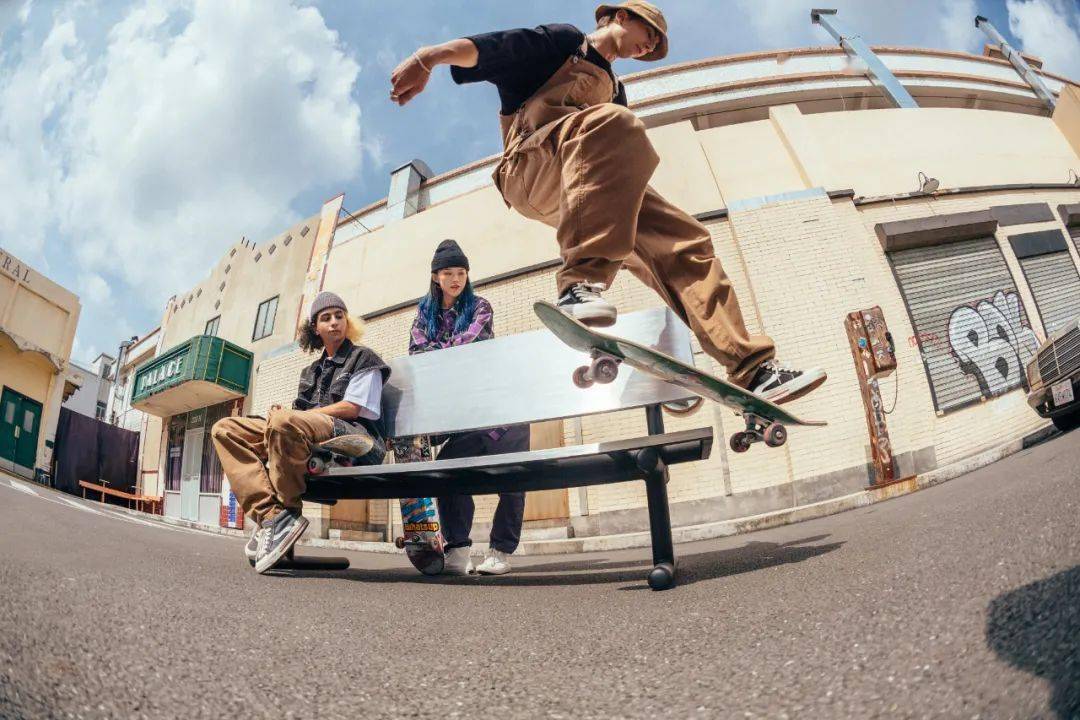 paranoiastreet,regentstreet 跟随自我,#打破主流#——vision street wear2020秋季