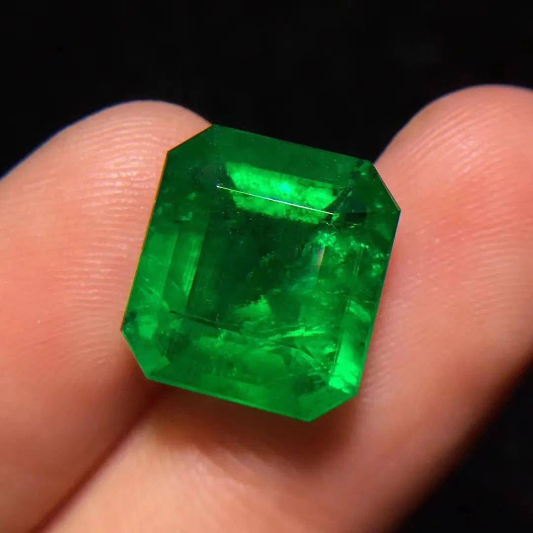 突破|黄金涨至1870美元上方 可能突破2000美元大关