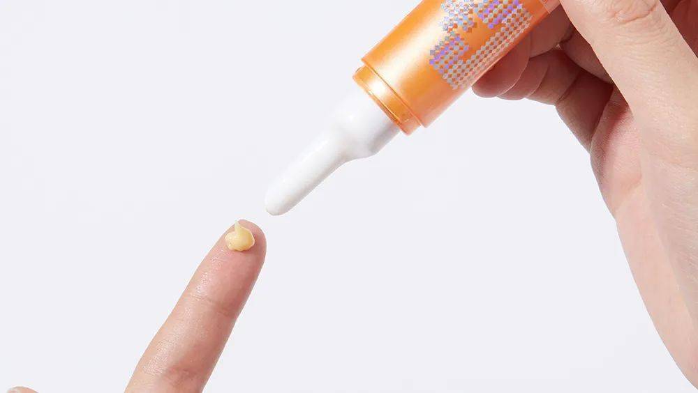 皮肤|用它点一点，痘印、斑点竟然没了，难怪李佳琦都为它疯狂打call！