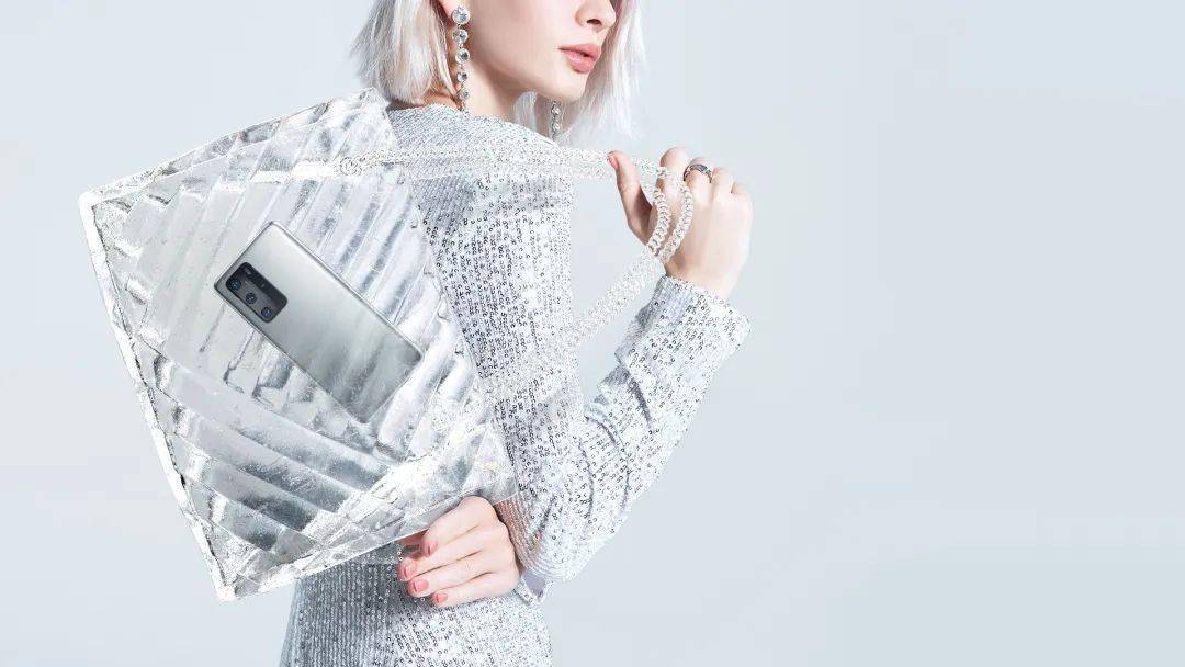 女孩|中了酷女孩的毒，不穿金但必须戴银！