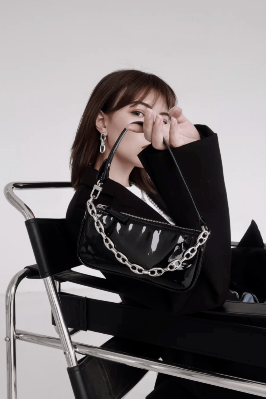 女孩|中了酷女孩的毒，不穿金但必须戴银！