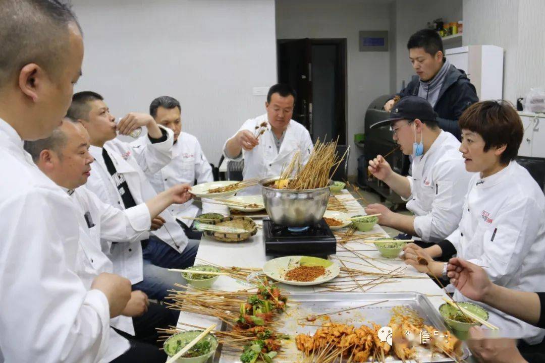 技术培训|不放添加剂,这串串香底料滋味醇厚,越煮越香!还可做火锅、冒菜、麻辣烫