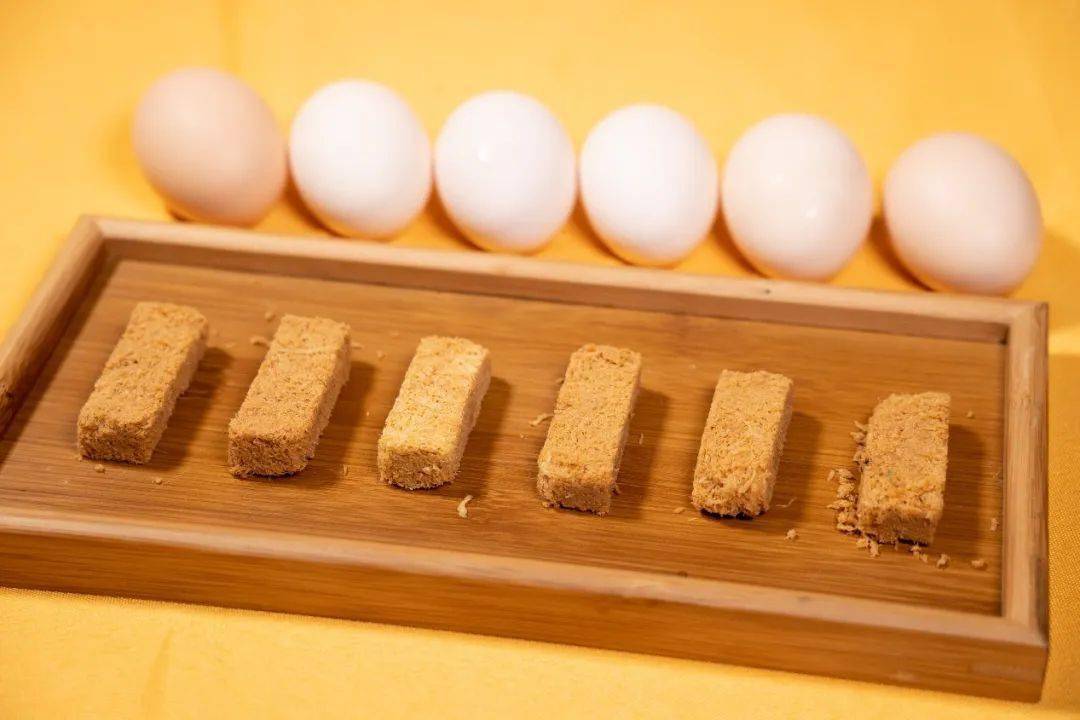 最让人|上班摸鱼一族必看：这可能是我们吃过、最让人上瘾的一款小零食了！