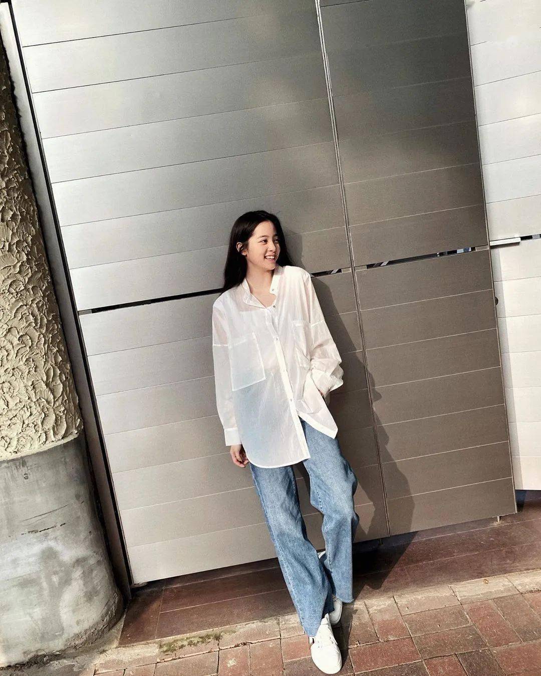 崩溃|欧阳娜娜被频繁网暴，不堪重负在节目崩溃大哭！才20岁的她到底做错了什么？