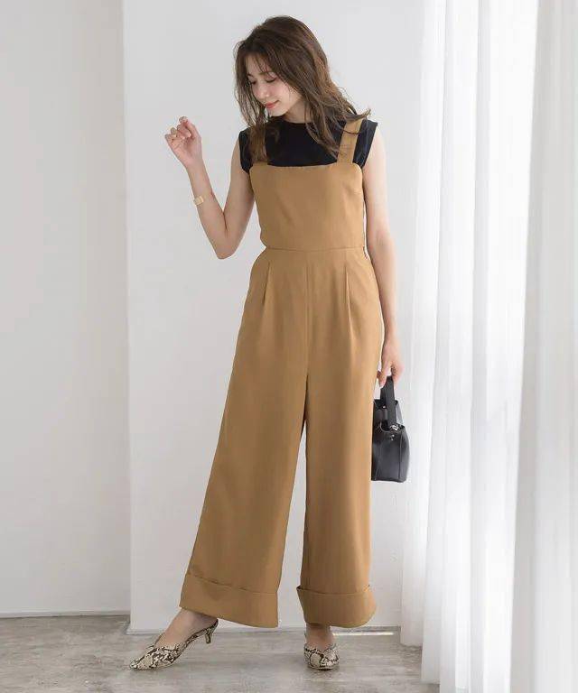 女生|30岁后别乱装可爱！学日本小姐姐这样穿，优雅迷人美过20代女生！