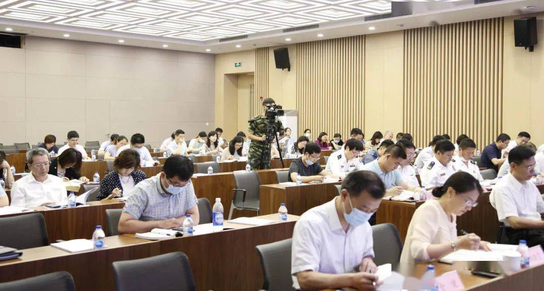 化工区召开2020年半年度工作会议