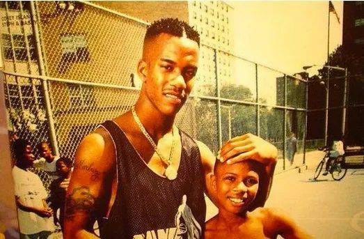 Kobe|一双鞋，让你记得18年前的夏天，“曼巴”在哪里