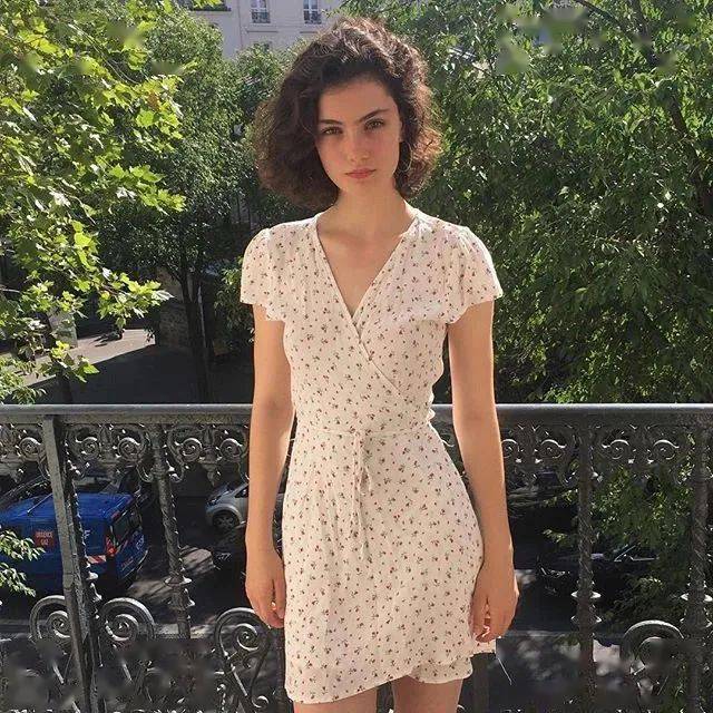 Louise|浓 颜 系 美 人，绝！