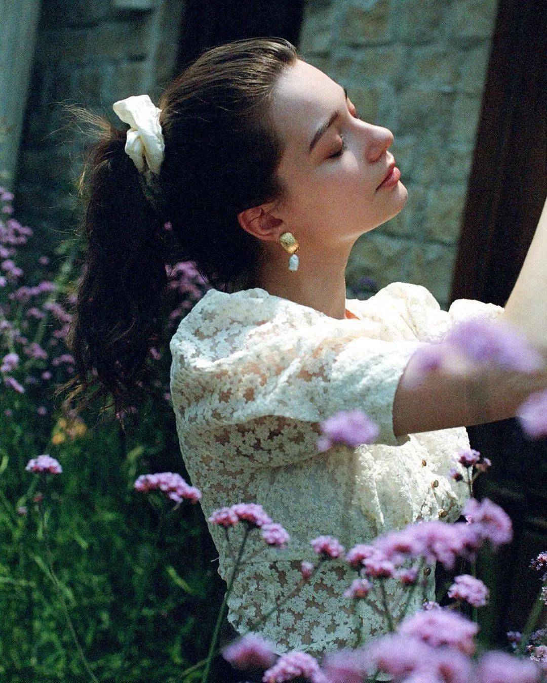 Louise|浓 颜 系 美 人，绝！