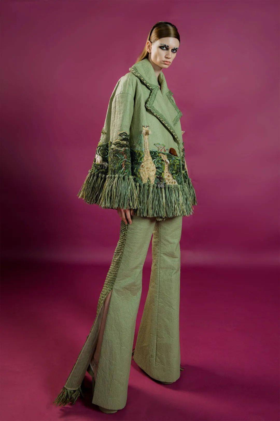 时装周|负重而行的巴黎高定时装周,怎么做才能逆天改命?