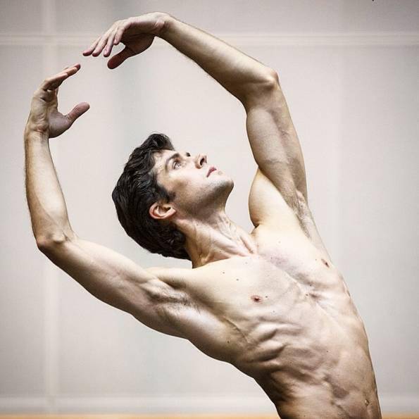 罗伯托·波雷|这个舞台上的王子,绝对秒杀一切小鲜肉!