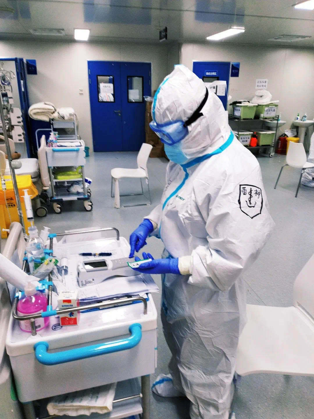 雅培|6款新冠病毒检测产品将亮相进博会，阳性结果最快5分钟测得