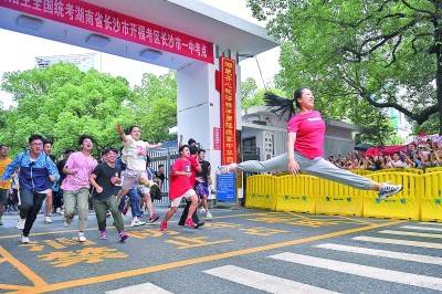 指挥棒|高考命题，指挥棒指向哪里