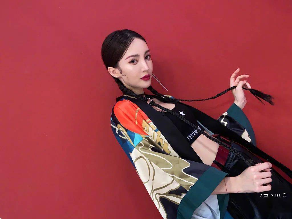 美人计|美人计 | 金晨的发量VS我的发量，一起扎心