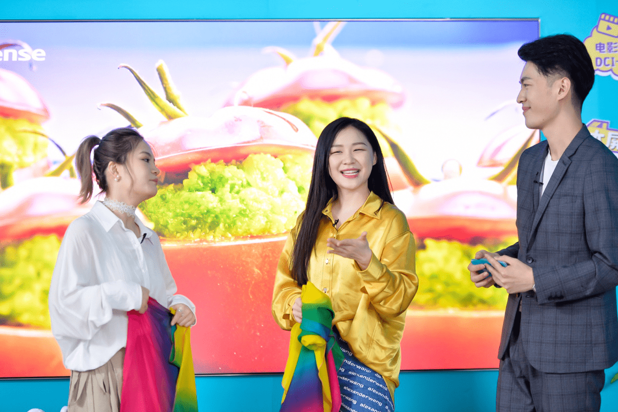 直播|金靖、刘胜瑛齐聚海信巅峰48小时直播狂欢活动 卖出10万元级激光电视