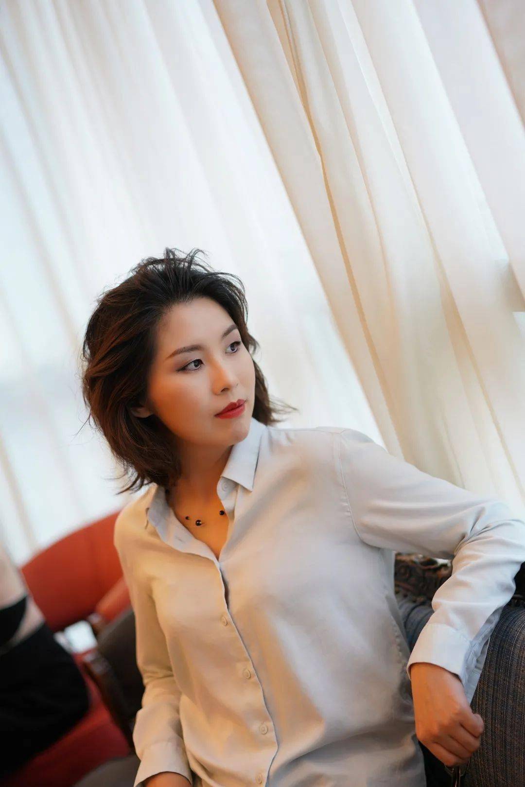 魔都|装妆样子 | 启动冷艳模式，「魔都A姐」横空出世！