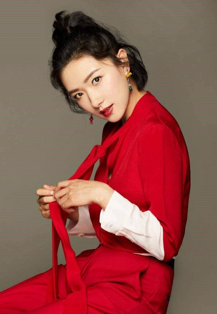 回应|经纪人发长文回应万茜争议，没营销过、没立过人设