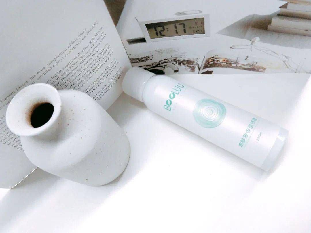 肌肤|皮肤油腻的元凶竟是它！补水保湿，99%的人用错了！