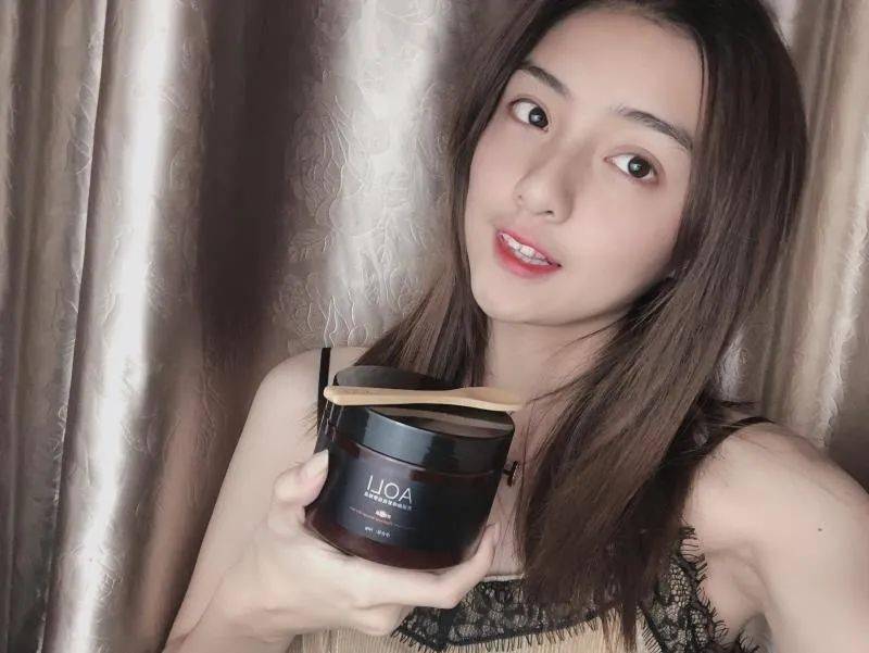 皮肤|想知道如何让肌肤常驻18岁吗？想知道明星三四十岁依然拥有靓丽肌肤吗？点进来我告诉你