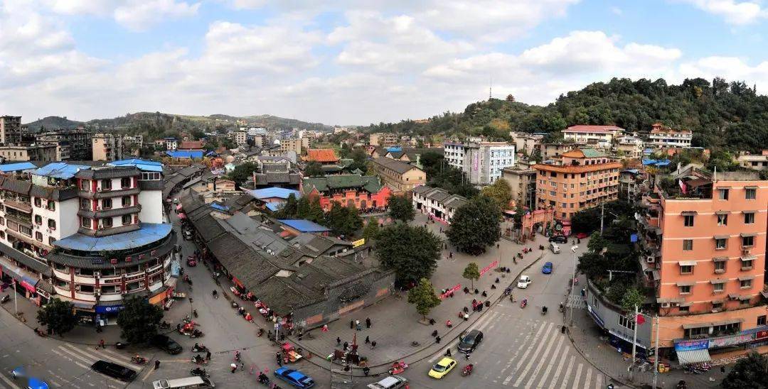 自贡市2020上半年gdp_自贡市地图(2)