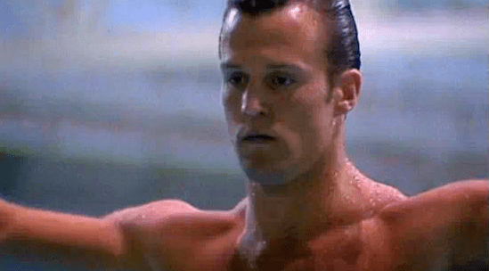 训练|25岁穿豹纹当伴舞，46岁成好莱坞头号猛男，51岁娶走超模娇妻，这男人凭什么？