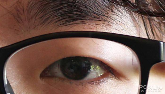 慢动作|2.6w还买不到？EOS R5玩8K视频，高端PC直接崩