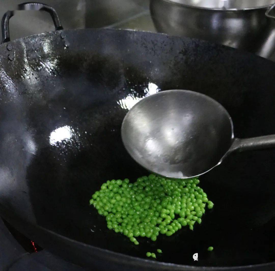 黄亮|褪去粗粮身份,玉米粒成热门食材!7道旺销菜,黄亮诱人!