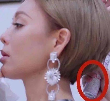 垫肩|四千年一见美女鞠婧祎的“小心机”，也太会了吧！！！