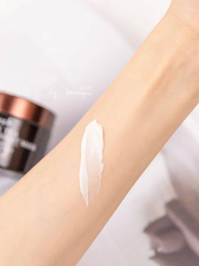 夏日|夏日护肤大作战!告别外油内干、油饼脸!