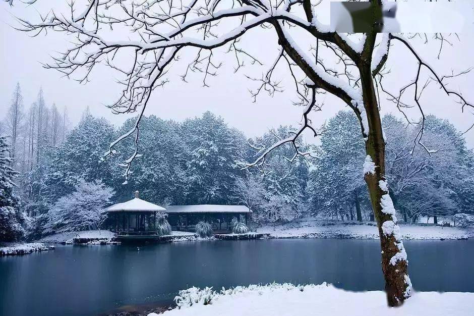 一场薄雪,勾勒出古风古韵大美中国