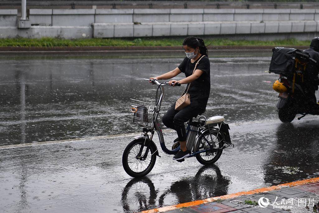 大风|三预警齐发！北京启动重大气象灾害三级应急响应