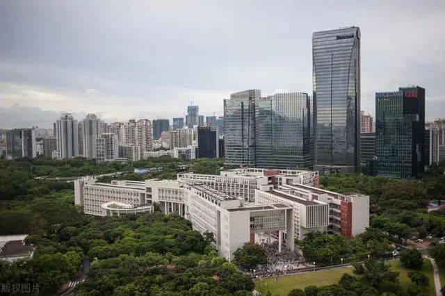 大学|录取分数很高，就业不比211大学差深圳这两所“双非”大学