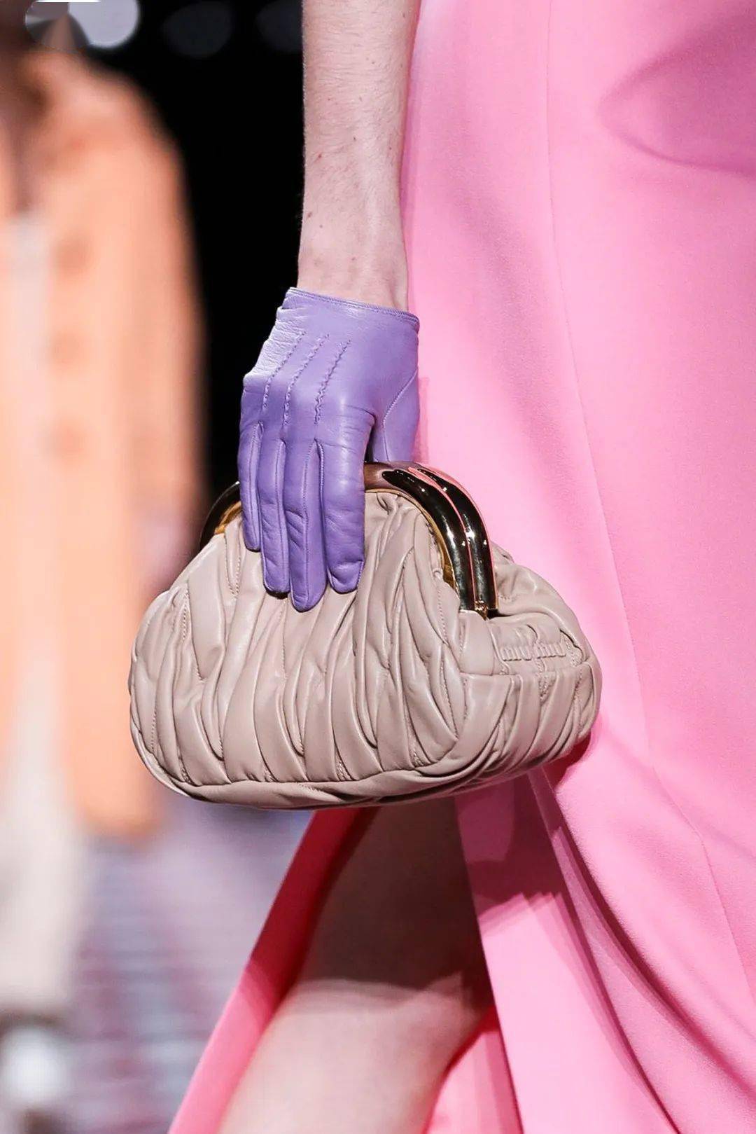 女装|2021春夏流行趋势，8大女装细节，你不可不知！