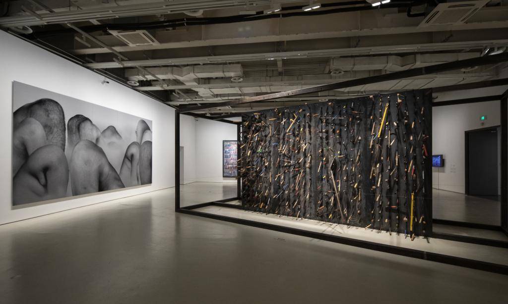 展览|上海当代艺术博物馆疫情后首展：跃入历史的“海浪”