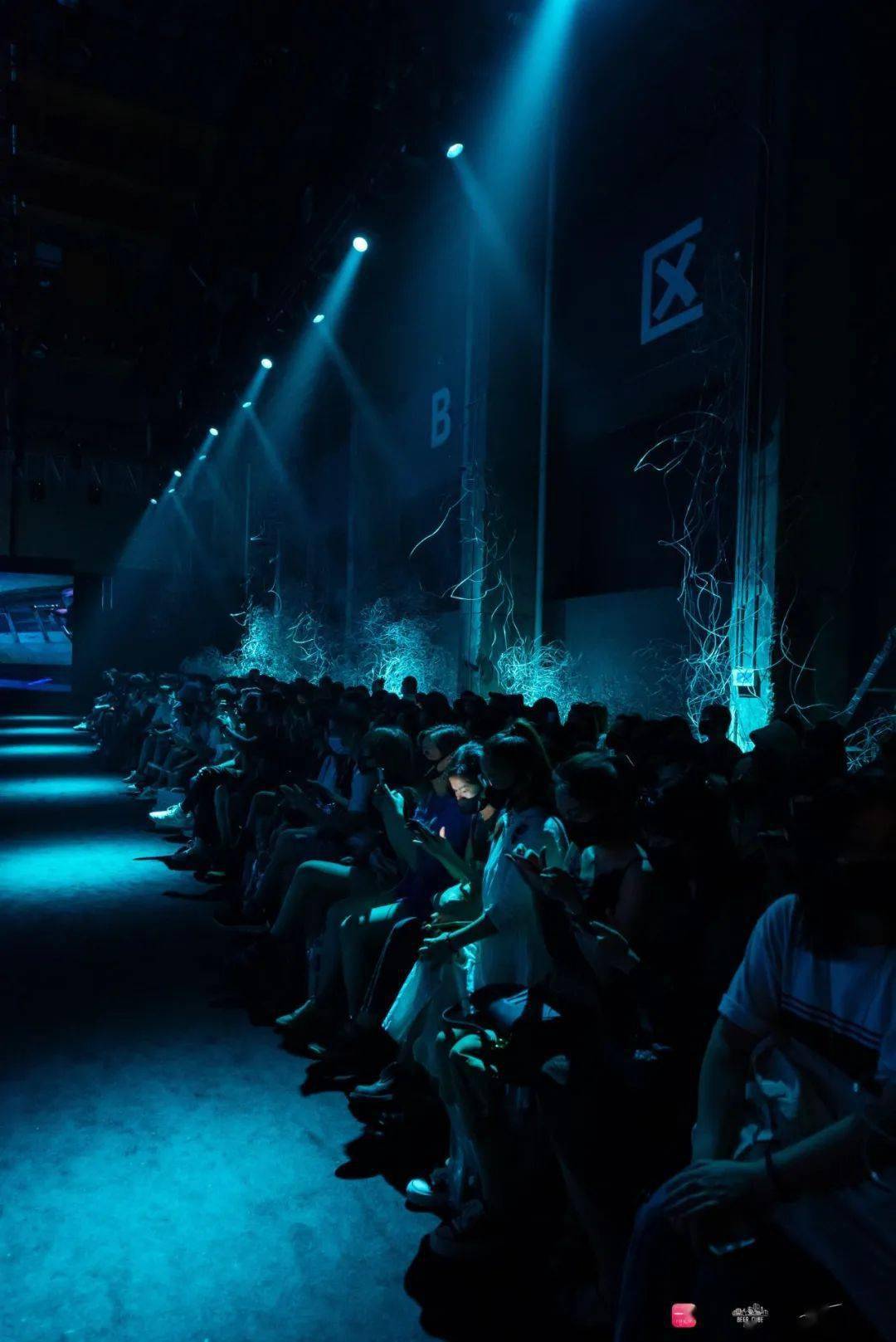 向在|ONI STUDIO 品牌专场秀 | 一手 · SUN IN SKY国际时尚周（暨SUN IN SKY第七届发布周）