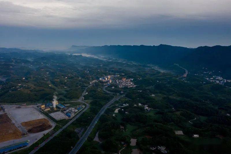 叙永以北 高空视角下的江门镇