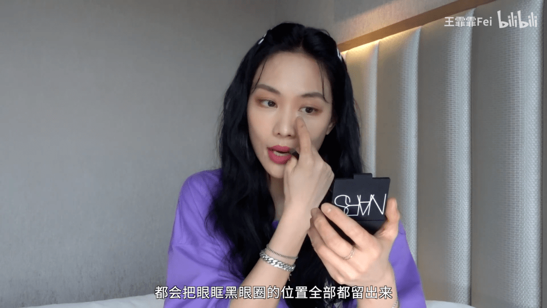 牛仔裤|打败万茜、宁静的王霏霏竟然是个ZARA女孩，想get她的49元同款T！