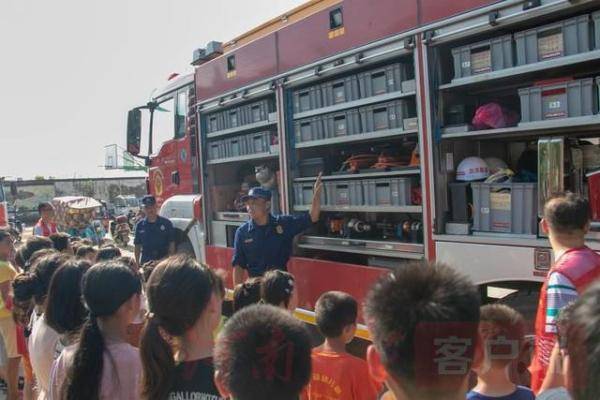 生产|安徽安置点里，河南救援队帮助群众恢复生产生活
