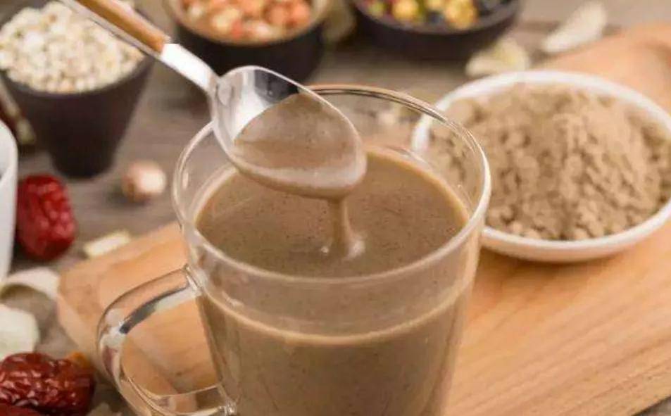 测评|“吃饱也能瘦”？10款“网红”代餐粉的最新测评结果来了