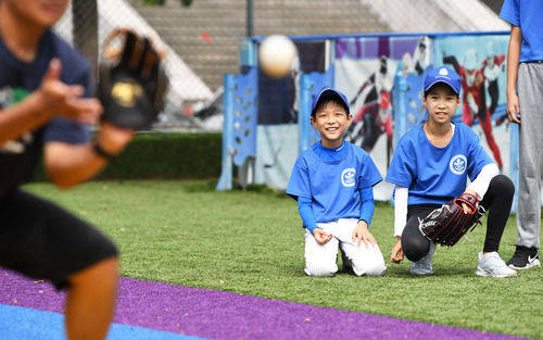 健身|“齐”心“鲁”力|全民健身——夏日里的棒球少年