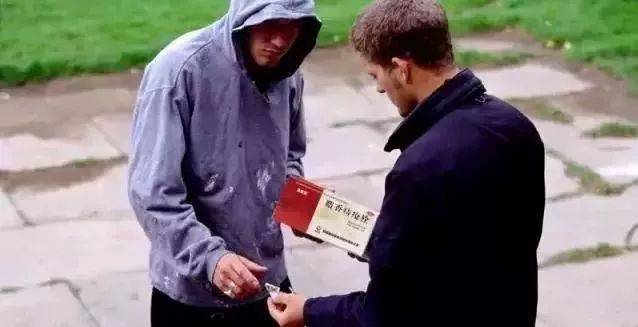 证号|身价翻了10倍价的马应龙：竟然出了这么好用的眼霜？