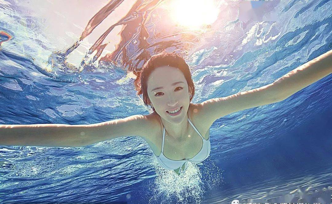 怎么在水里呼吸和睁眼 d41b49be07cd40d8a40cf44145f16538.jpeg