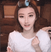 黄晓明|黄晓明晒到脱妆上热搜，几个小妙招摆脱脱妆尴尬！