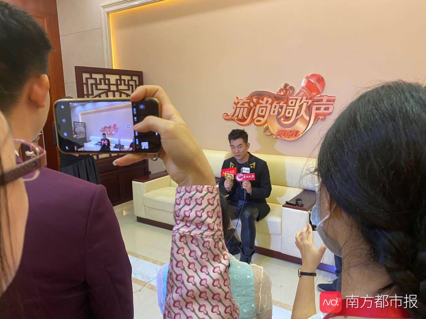 任贤齐|探班《流淌的歌声》，任贤齐“心太软”戳中小团子心