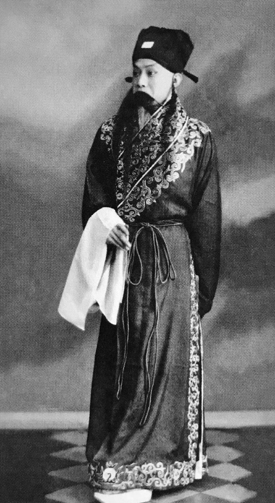 王珮瑜|跟王珮瑜一起观舞台上的那些历史风云