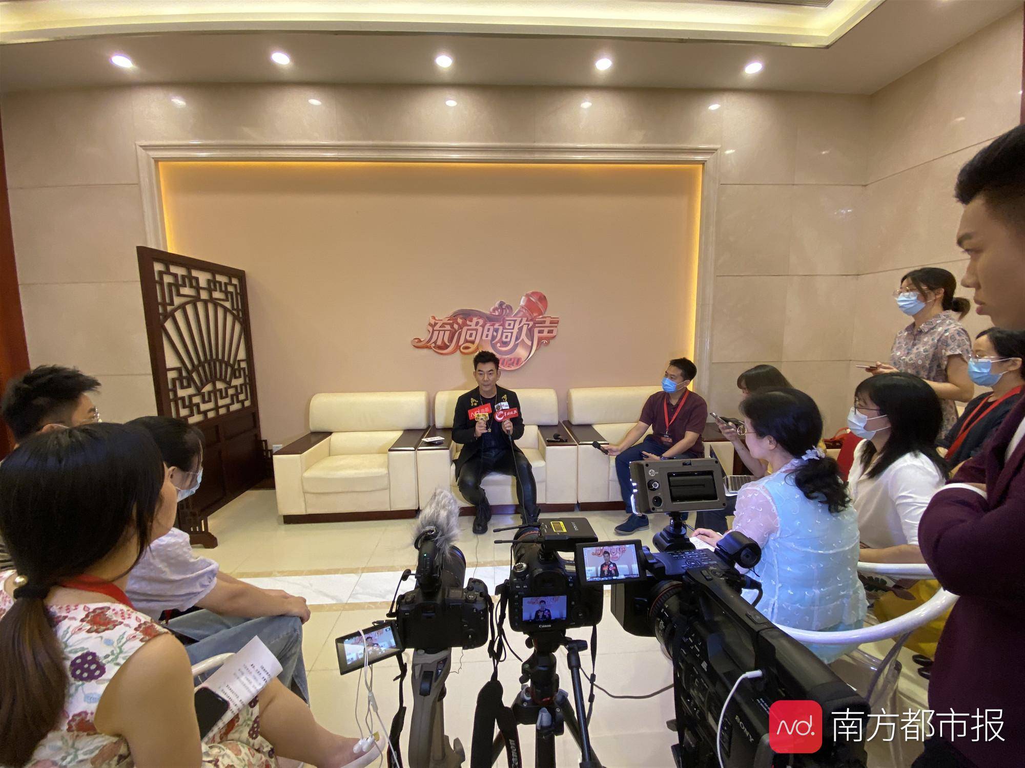 任贤齐|探班《流淌的歌声》，任贤齐“心太软”戳中小团子心