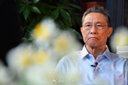 钟南山|钟南山入选“共和国勋章”建议人选，他说把这个奖让给别人吧