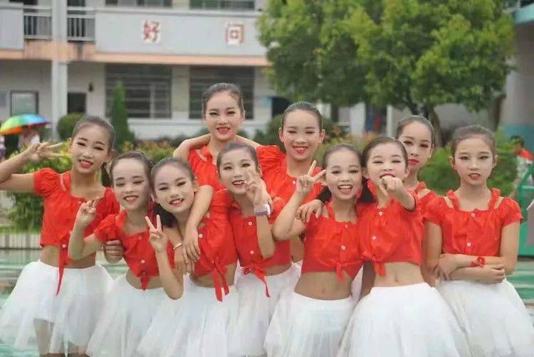 2020年广信区二中高_《上饶市广信区人民zf办公室关于2020—2021学年全区