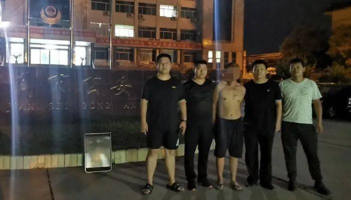 在宁津抢夺2起的"飞车党"落网!